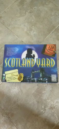 Jogo Scotland Yard Grow Edição Clássica 2005 - 120 Casos (Raro)