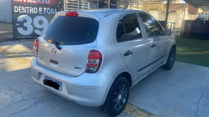 Nissan March S 1.6 16V Flex Fuel 5P 2012