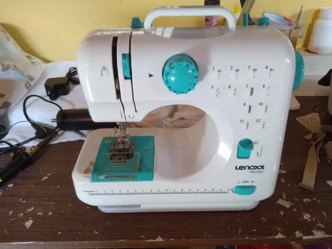 Maquina de Costura Lenoxx Points