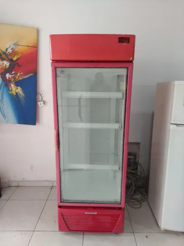 Expositor Vertical Hussmann 570L Porta de Vidro - Com Garantia