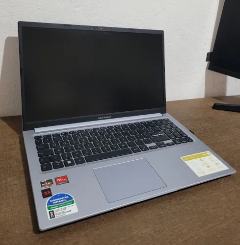 Asus Vivobook - Ryzen 7