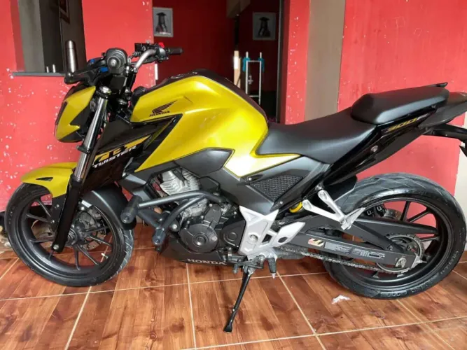 Vendo moto Honda cb 300f/Twister ABS
