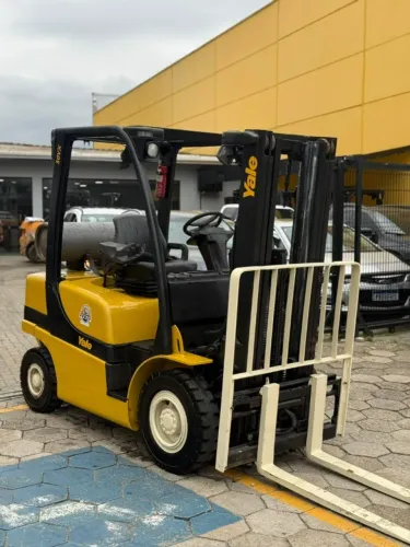 Empilhadeira GLP Yale 50vx  