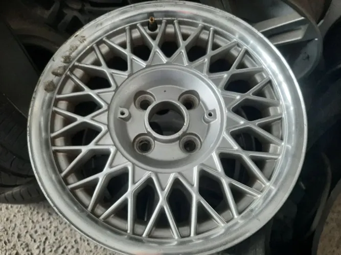 Roda aro 14 Vw Santana Execultivo bbs prata usada 