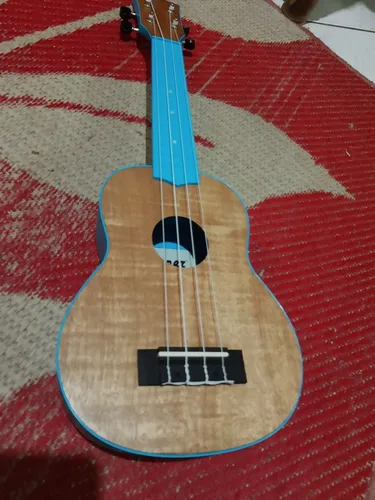 Ukulele elétrico soprano Ac troca