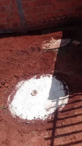 Fossa e ligação para esgoto