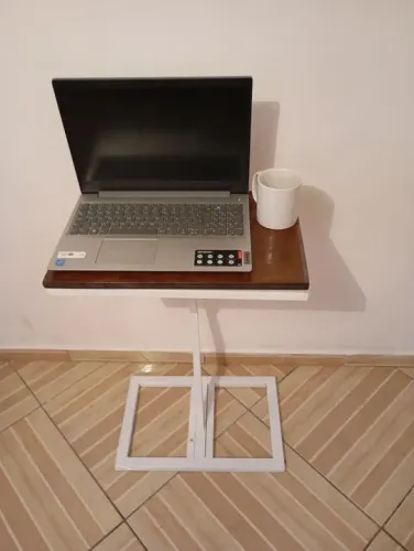 Mesinha para Notebook - Compacta e Estilosa