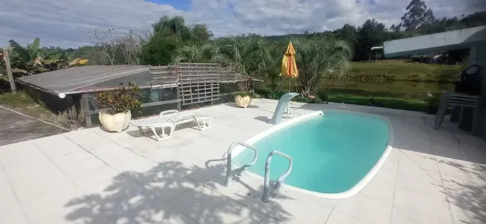 Chácara 1,5 Hectares em Rolante RS Casa Alvenaria 4 Quartos Piscina Açudes Frutíferas