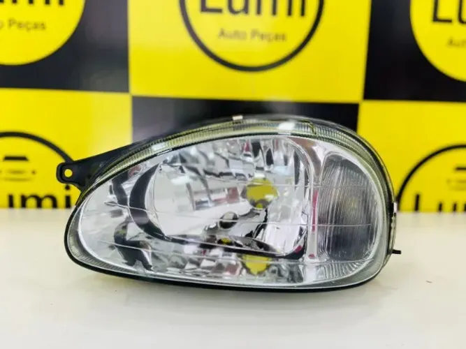 Farol Corsa / Classic 2000 a 2010 ( Novo )
