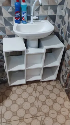 Gabinete para banheiro com nichos