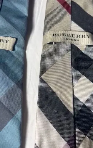 Gravatas Burberry