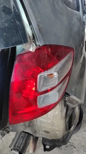 F lanterna direita Honda fit 2012