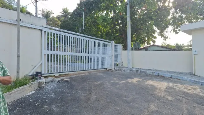 Oportunidade vendo ou troco Lotes em Condomínio fechado