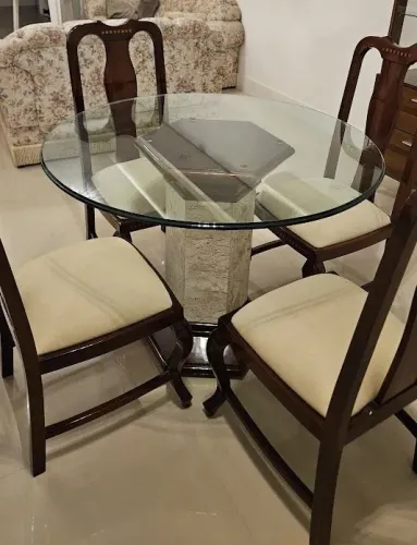 Mesa de jantar redonda