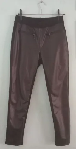 Calça legging G feminina - legging com couro fake na frente