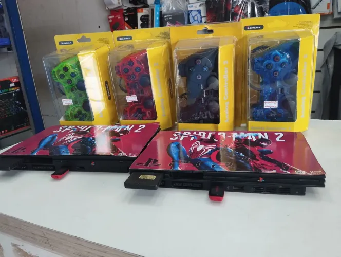 Playstation 2 Spider-Man 2 com dois controles
