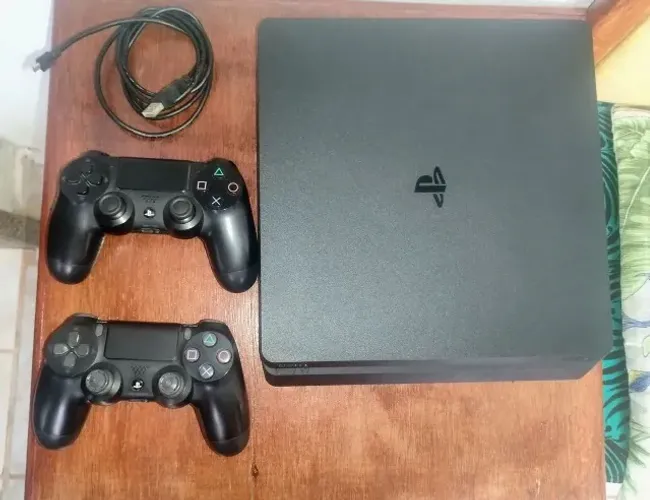 PS4 Slim 1TB
