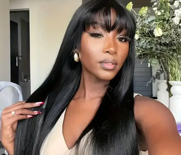 Peruca Preta com Franja - Cabelo Lindo moreno