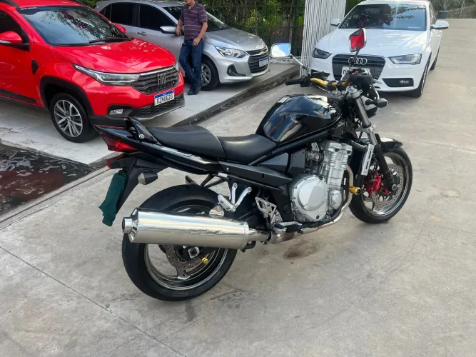 Bandit 2011 (moto impecável ) 3 dono