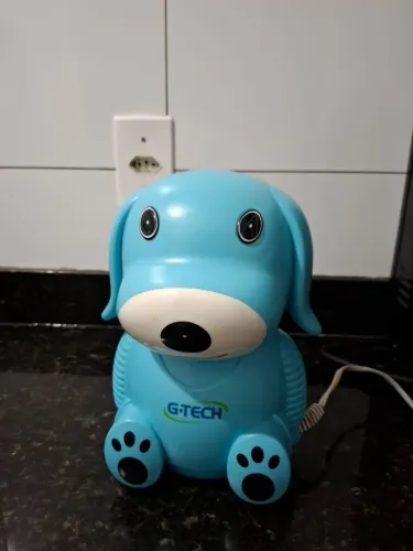 Cachorrinho azul. Ajuda a descongestionar a nariz das crianças,  falta a máscara.