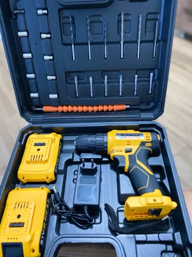 Furadeira e Parafusadeira 2 baterias 21V 