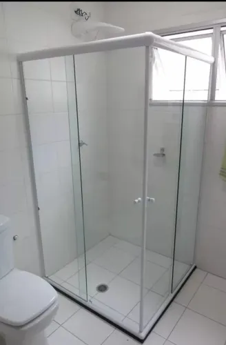 Box de vidro em L para banheiro