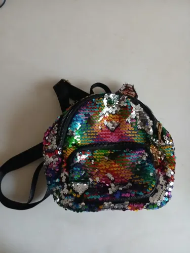 Mochila com Orelhas de Gato e Lantejoulas coloridas