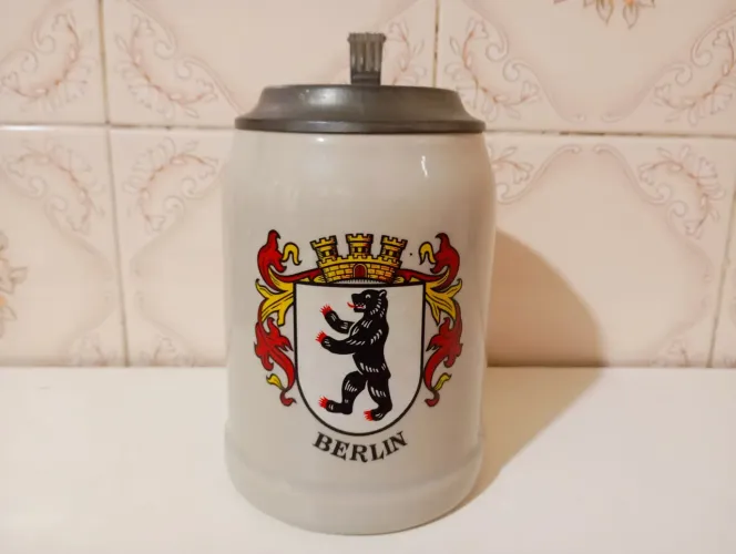Caneca De Berlim Em Cerâmica/Zinco 700ML - Alemã Original