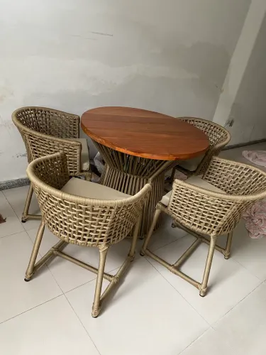 Mesa de 4 cadeiras em corda náutica (disponível em todas as cores)