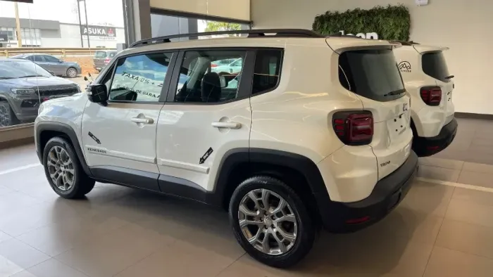 Jeep Renegade Long. T270 1.3 TB 4X2 Flex Aut. 2026