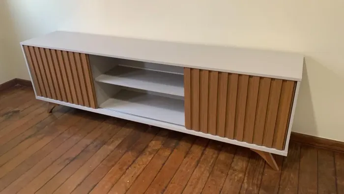 Rack com pés palito 