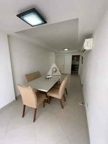 Apartamento Espaçoso no Residencial Lais: 3 Quartos (1 Suíte) + Vaga de Garagem!