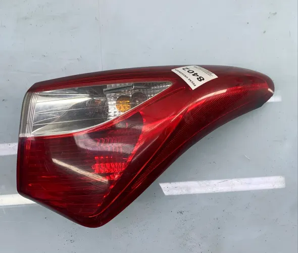 com detalhe Lanterna Esquerdo Hyundai HB20 Hatch 2012 A 2019