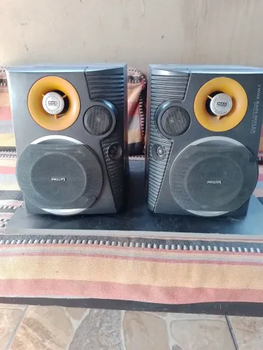 Par de Caixas Philips 3 Way Bass Reflex 6 ohms