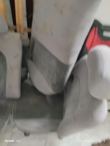 Vende se banco e Caixa de macha de fiesta