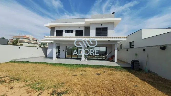 Casa à venda no Condomínio Portal dos Bandeirantes - Salto/SP