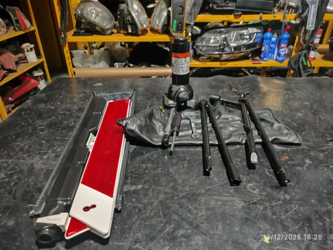 Kit macaco original Toyota Hilux e Toyota SW4 