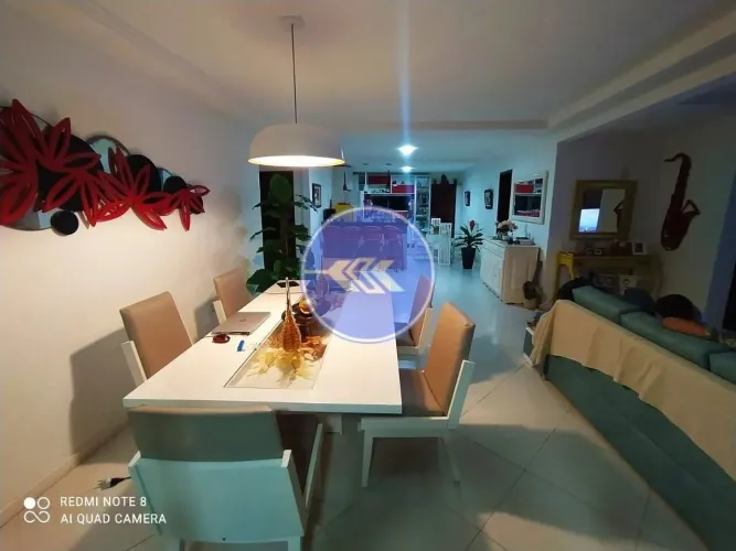 Casa em localização privilegiada com vista para o mar no Porto das Dunas com 4 suítes