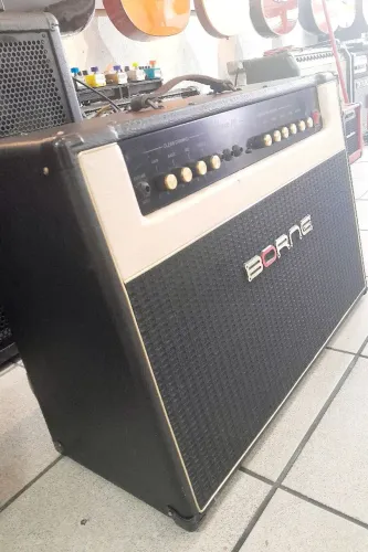 Amplificador Guitarra Borne Advance 200