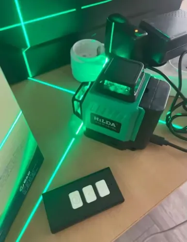 Nível Laser 360° Hilda - Precisão em Suas Mãos!