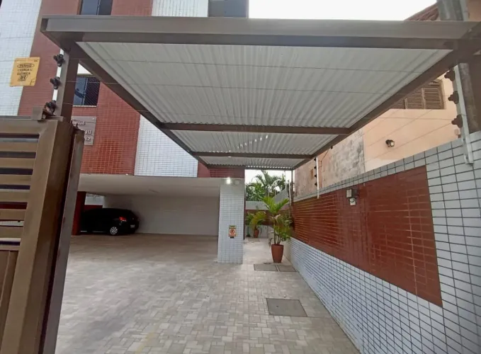 Coberta de garagem