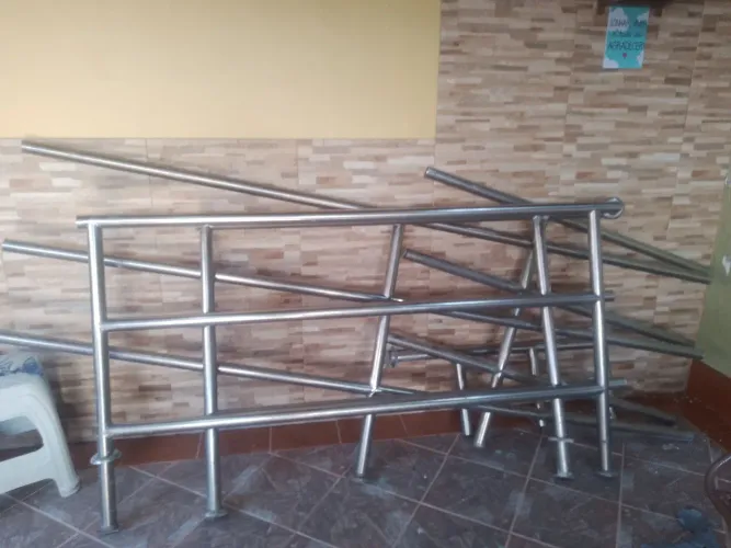 Corrimão de inox/. R$ 500