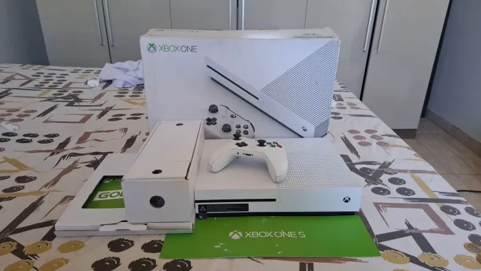 XBOX ONE S