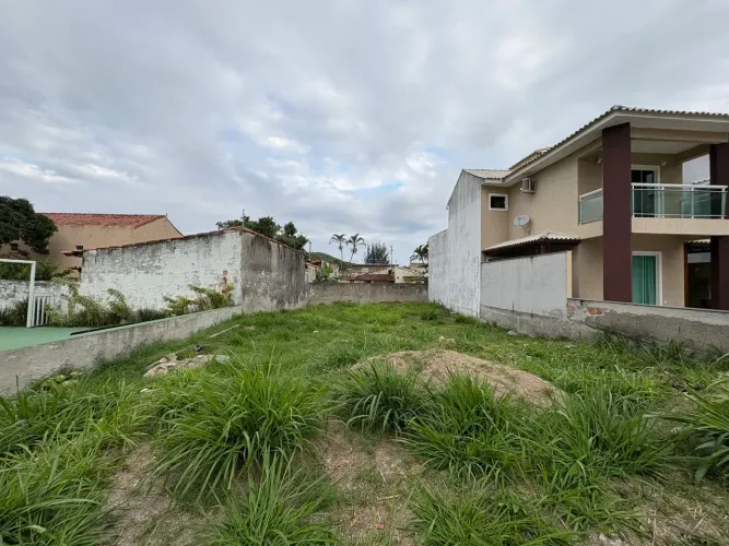Imóvel para venda possui 205 metros quadrados em Porto do Carro - Cabo Frio - RJ