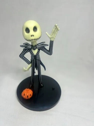 Boneco "O Estanho Mundo de Jack" com base