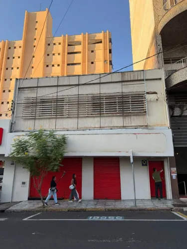 Centro comercial para aluguel tem 350 metros quadrados em Centro - São José do Rio Preto -
