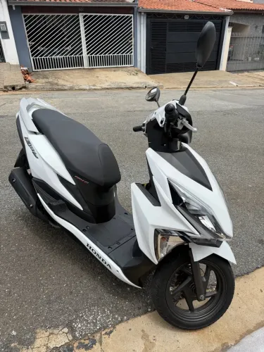 Moto Honda Elite 125