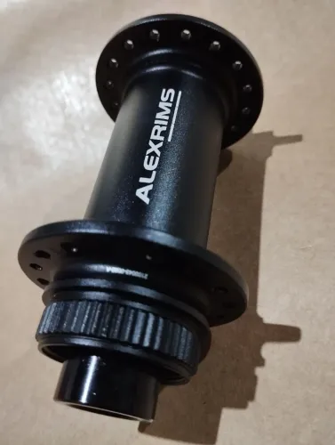 Cubo dianteiro Alex rims boost 15x110 32 furos mtb 