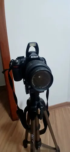 Camera fotográfica nikon D3200 + mochila + tripé 
