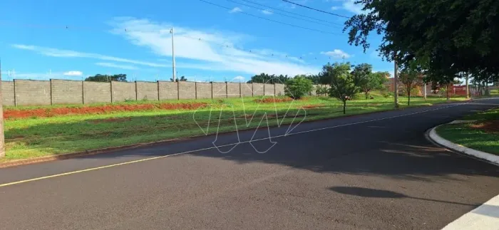 Venda de Terreno / Condomínio na cidade de Araraquara
